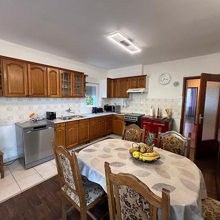 Apartment Lucija "Pet Friendly" Crikvenica Buitenkant foto